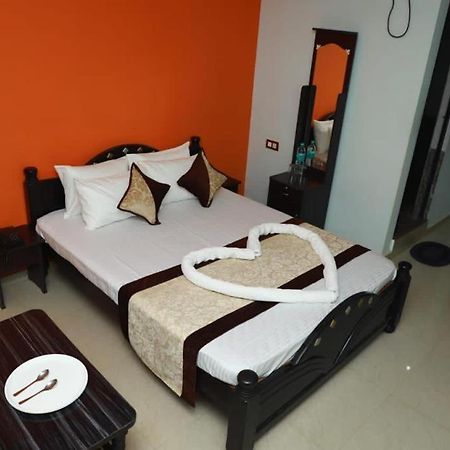Hotel Megha Residency Haveri Exterior foto